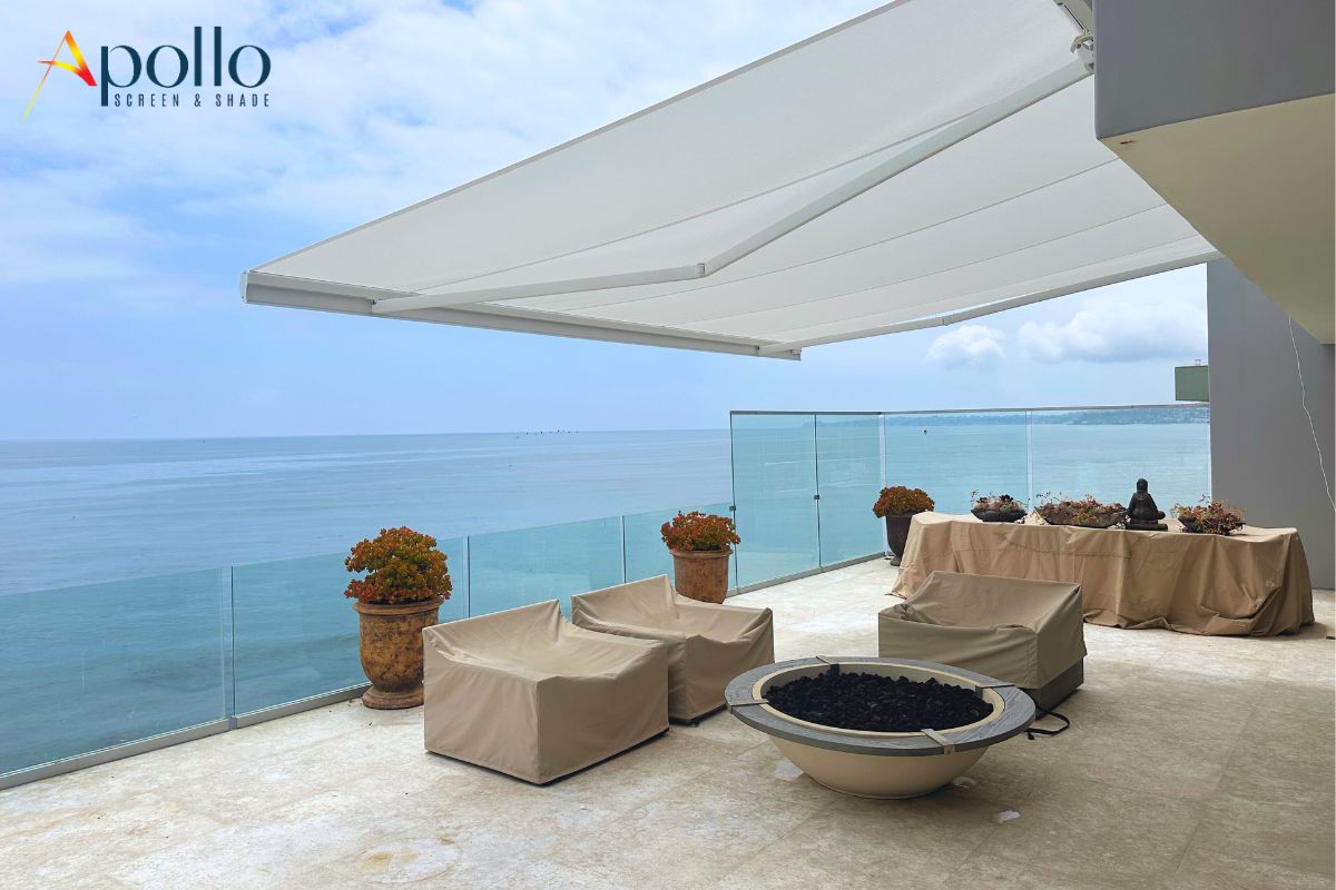 White Awning - Malibu_CA.jpg